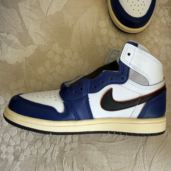 Air Jordan 1 Retro High OG GS “Rare Air” Deep Royal Blue Size 1Y - Picture 13 of 16